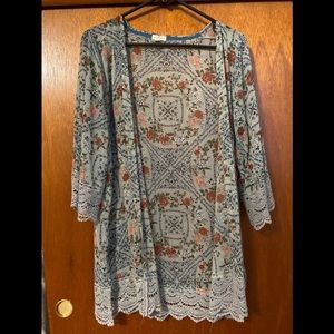 Mason & Belle Laura Crochet Trim Kimono